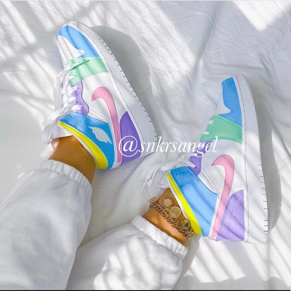 Nike custom air jordan 1 sneakers - Picture 2 of 2